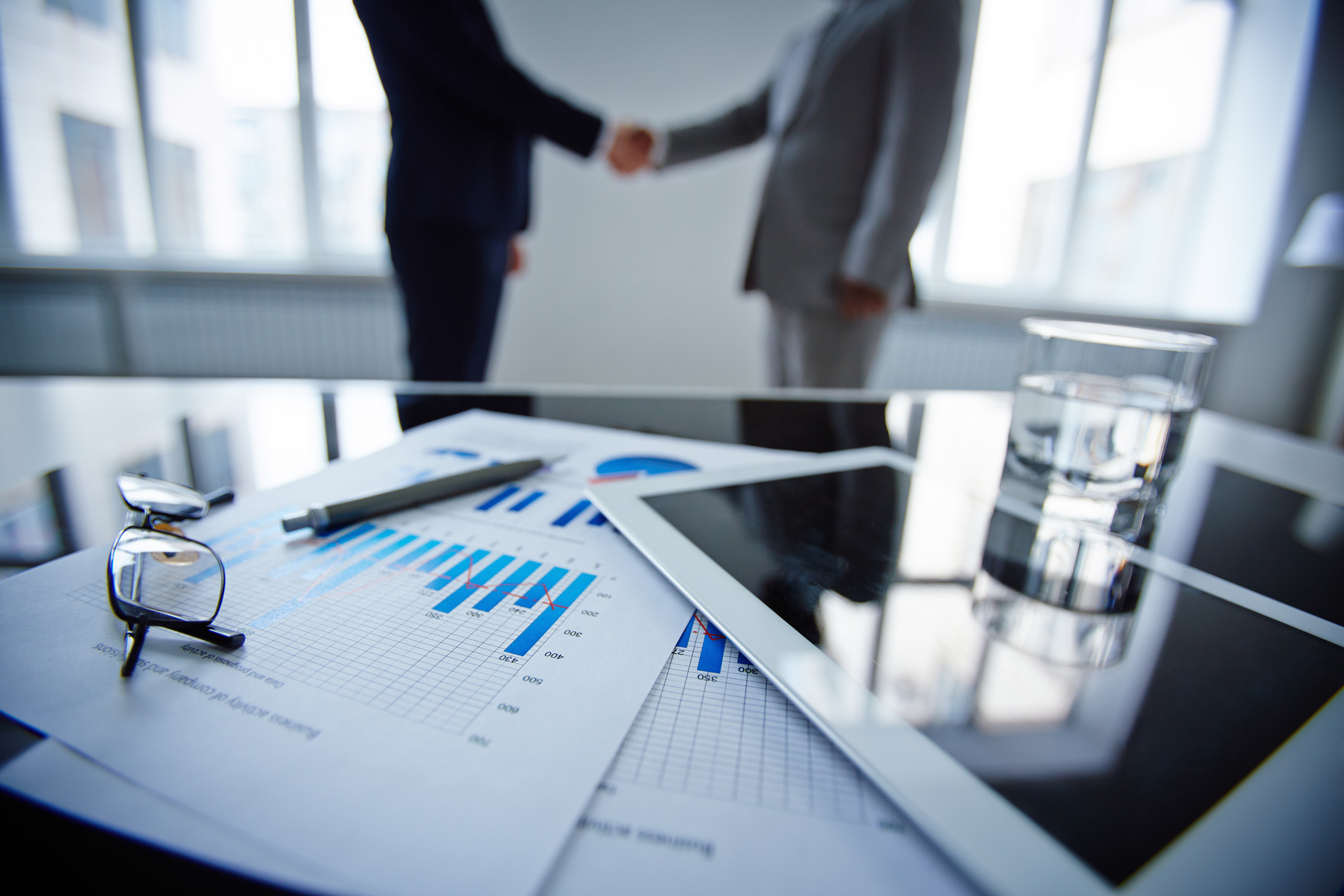 We work with businesses of all sizes – from startups to large corporate entities to assist them with all matters concerning UK Immigration Rules.